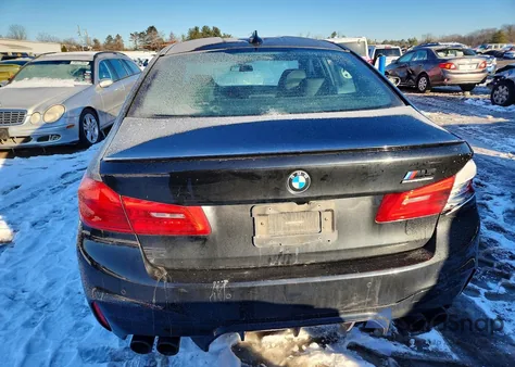 2019 BMW M5 z USA, uszkodzony, nr VIN WBSJF0C5XKB285008